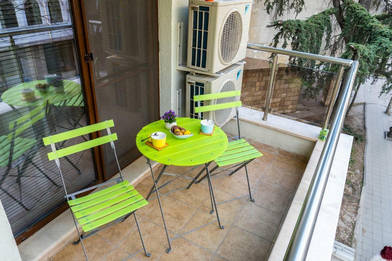 Loft Lägenhet Varna Exteriör bild